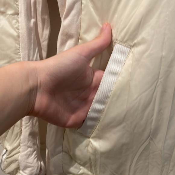 Lululemon Puffer Coat - Picture 5 of 11